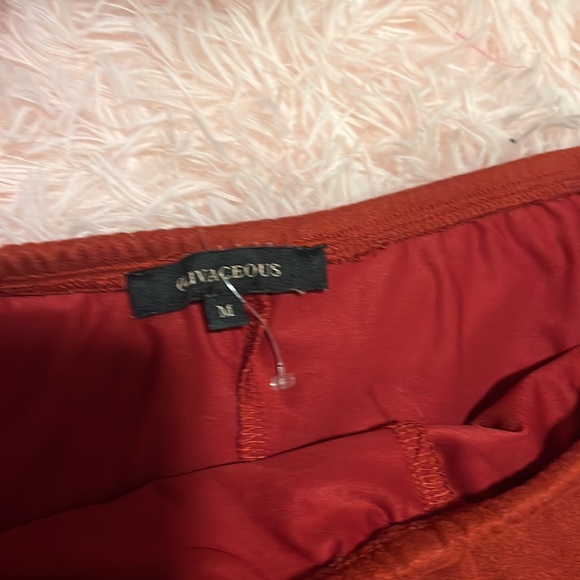 Olivaceous velvet skirt medium skirt with shorts - Picture 2 of 3